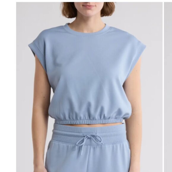 Yogalicious Ease of Mind Scuba Pant & Free Flow Scuba Knit Crop Top - Blue - Picture 4 of 16